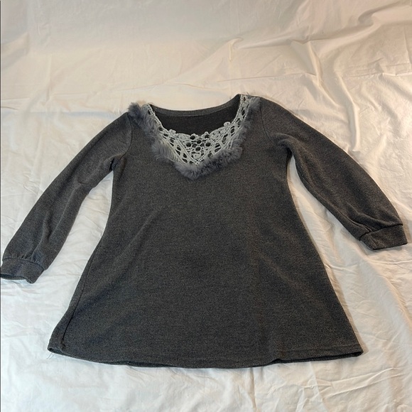 Sweaters - Gray Sweater with Real Fur and Lace Detail Size Medium
